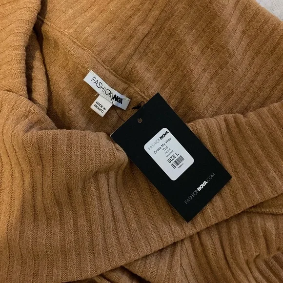 Fashion Nova Cross Top - Picture 4 of 5